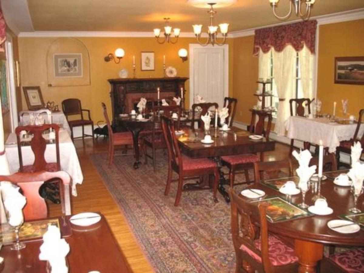 Hillsdale House Inn Annapolis Royal Exterior photo